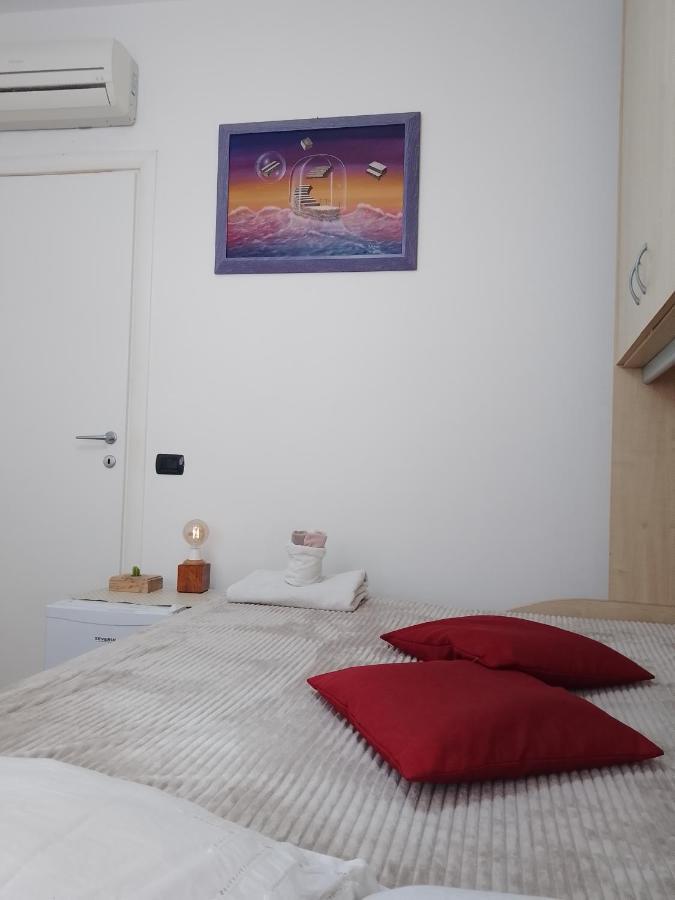 Stanza Porolla - Matrimoniale Con Bagno Privato Privatunterkunft Cagliari